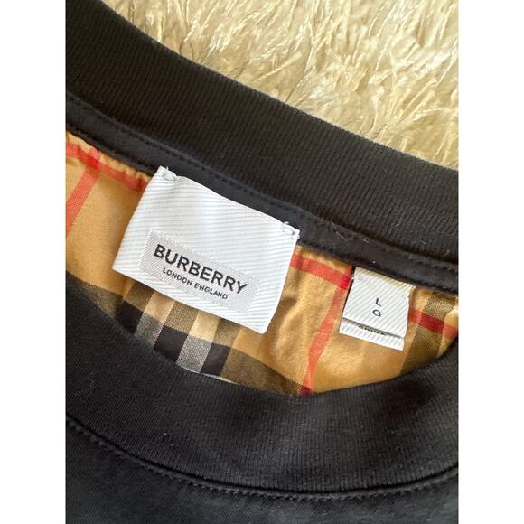 Burberry Serra Nova Check Black Oversized Tee Shirt Large L 8014895 - Picture 11 of 16